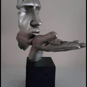 Meet your Posher, Yvette